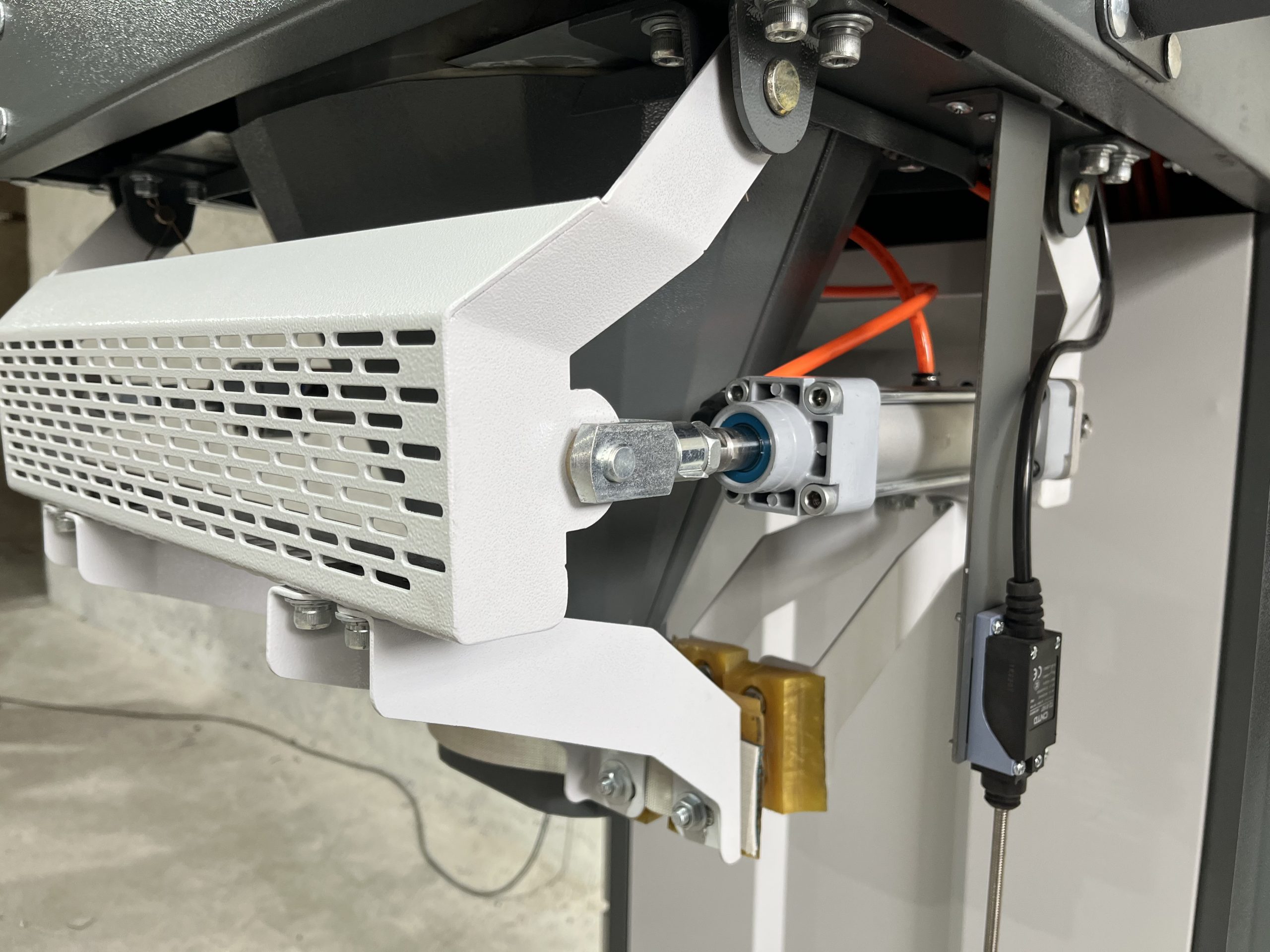 پرکن گرانولی پندار ماشین البرز