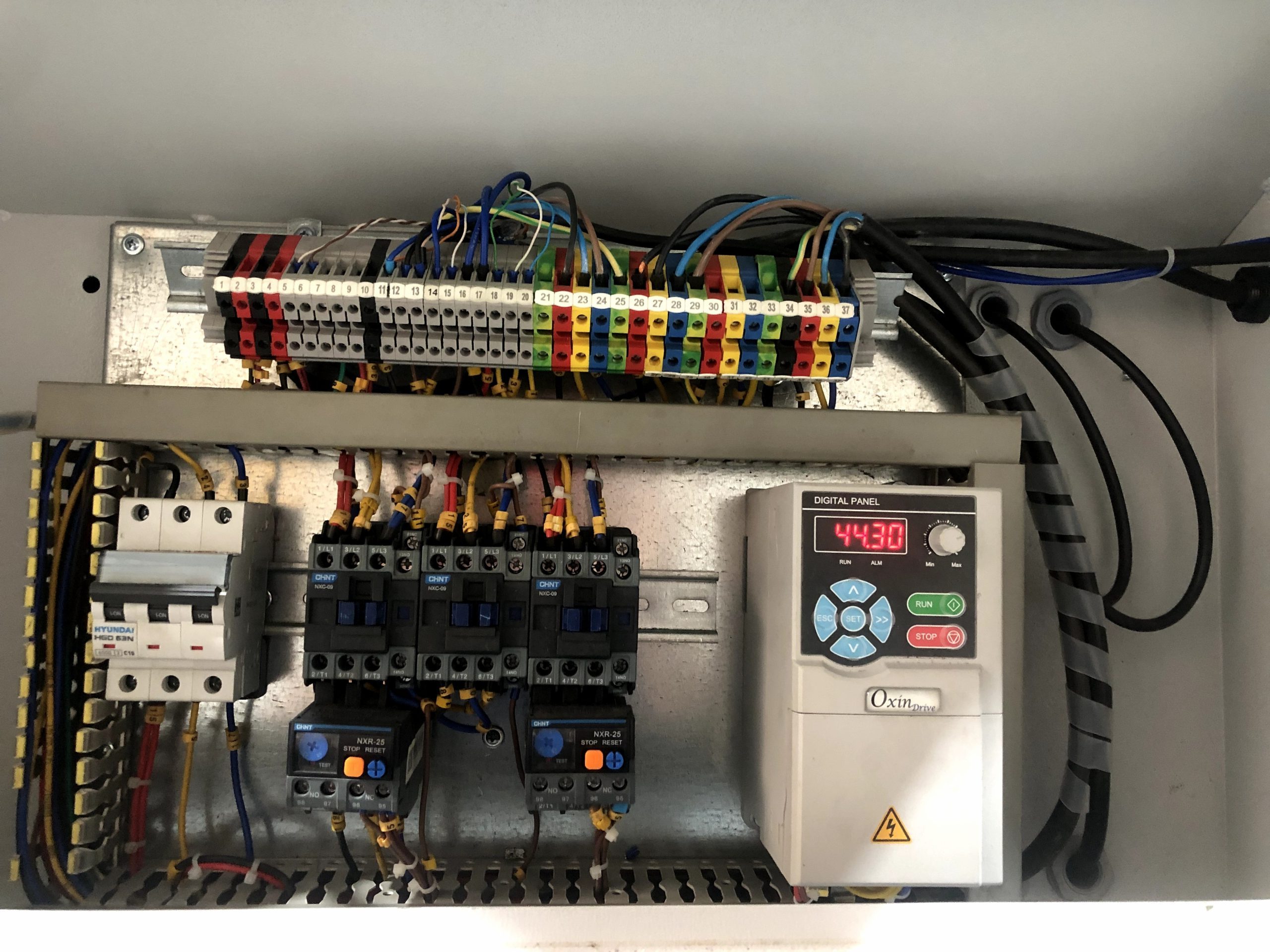 کانوایر تسمه ای اتومات پندارماشین البرز